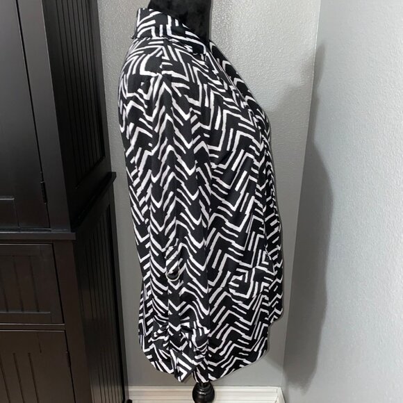 Notations Blazer Womens Medium Black White Office Open Front Monochrome Artsy - Picture 9 of 10